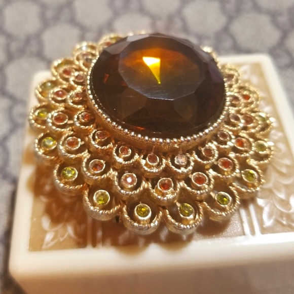 Coro Jewelry - COROCRAFT 1960s Wildflower Line Brooch